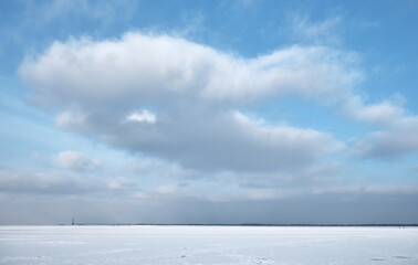 Fototapeta na wymiar Kyiv Reservoir in winter.