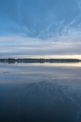 Obraz premium cloud reflections in the sea