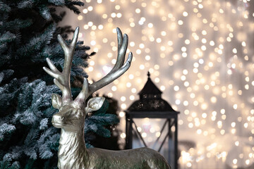 Dekoracja świąteczna z jeleniem  - obrazy, fototapety, plakaty