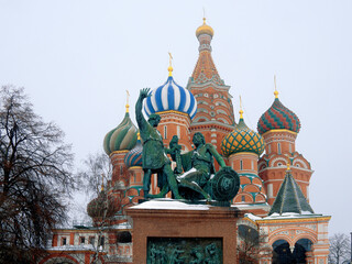 Fototapeta na wymiar Moscow, St. Basil's Cathedral on red square in winter