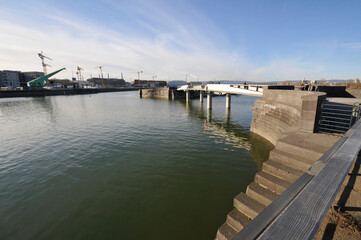 Obraz premium baugebiet nordmole im mainzer rheinhafen