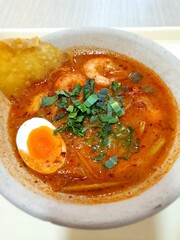vegetable soup with bread