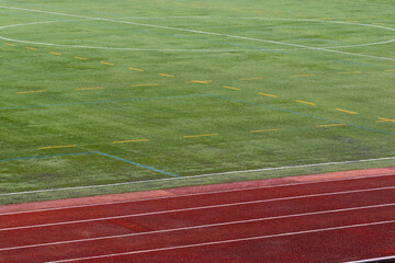 競技場のインフィールドとトラック