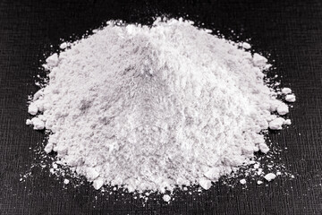 silicon dioxide, also known as silica, is silicon oxide. Anti-caking agent, antifoam, viscosity...
