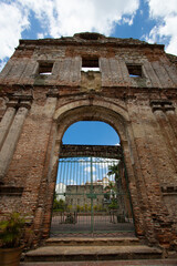 Fototapeta na wymiar Ruinas en Casco Antiguo, Panama city