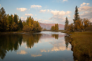 Autumn morning by the Dzhazator river in Altai