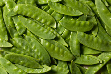 Raw Green Organic Snow Peas