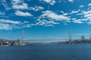 Fototapeta na wymiar skyline of the bridge of Vladivostok, Russia