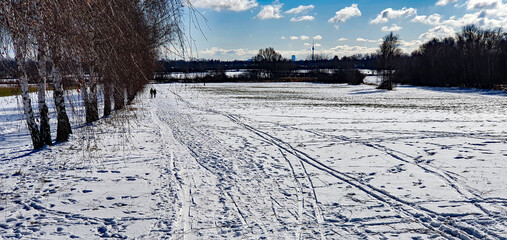 Landschaft mit Schnee und Berliner Fernsehturm © ErnstUlrich