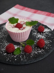 Mousse au Chocolate in weiß