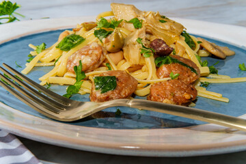 Sausage Linguine Olive Sauce