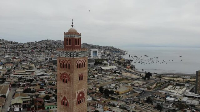 Mezquita de Coquimbo un d&iacute;a nublado en Chile