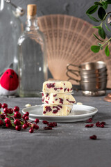 White chocolate fudge with cranberry