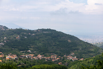 Obraz premium Rocky shore in world famous Amalfi coast. Unesco World heritage site. Campania, Italy.