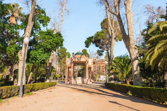 Castell&oacute;n de la Plana, Valencian Community, Spain (Costa del Azahar). Beautiful Ribalta Park alley. Public area.