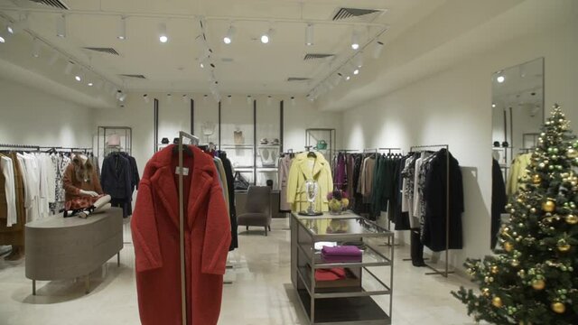 Female Clothes Luxury Store