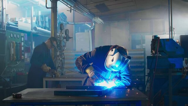 Handyman preparing his autogenous welding tool
