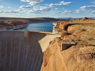 glen canyon dam south view