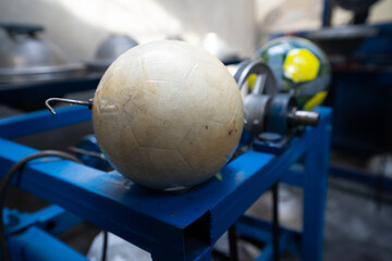 ballons dans une fabrique artisanale, Monguí, Colombie