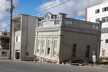 Fototapeta na wymiar 東日本大震災によって被害を受けた建物の写真　2011年12月10日撮影 宮城県気仙沼市