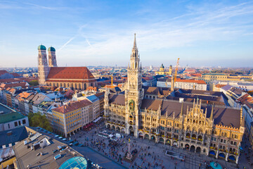 Fototapeta na wymiar Marienplatz square and Munich city hall in Munich, Germany.