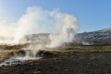 Fototapeta na wymiar geyser at park in Iceland