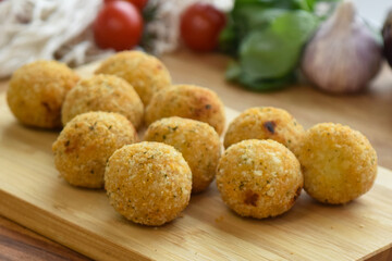 italian fried cheese balls