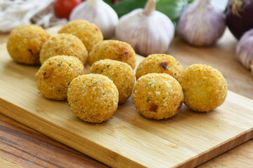 italian fried cheese balls