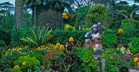 A panoramic view of the impressive Middle Terrace at the Abbey Gardens