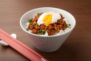 そぼろ丼