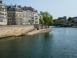 Naklejka premium bords de la Seine à l'île Saint Louis à Paris