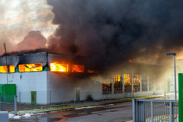 Lagerhallenbrand in Hilden