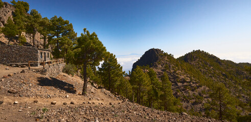Obraz premium the only mountain hut on La Palma, Canary Islands with Mt. Teide in the Background