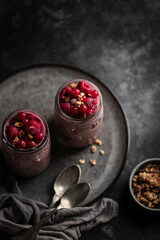 Parfait granola yaourt et fruits rouges
