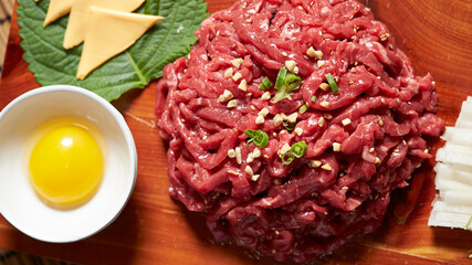 Green onion sesame on Beef Tartare 