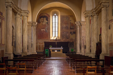Interior of the parish church (Pieve dei Santi Leonardo e Cristoforo)., Montichiello, Italy