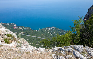 Fototapeta na wymiar 6View of the Black Sea coast from a high cliff of the South Coast of Crimea.