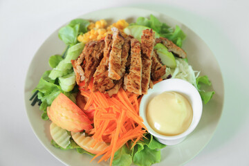 Grilled pork salad recipe.