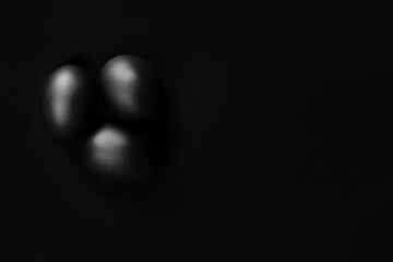 black eggs 
