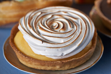 White rose tart