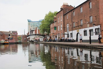 Fototapeta na wymiar Birmingham UK Canal