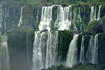 Argentina, Iguazu Falls stretch for 2.7 km and include hundreds of other waterfalls.
All around the falls is the Iguazú National Park, a subtropical rainforest full of wildlife