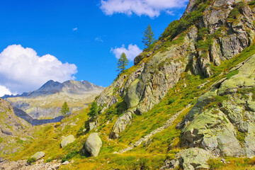 Gebirgslandschaft im Tessin in der Schweiz - Mountain landscape, Ticino in Switzerland