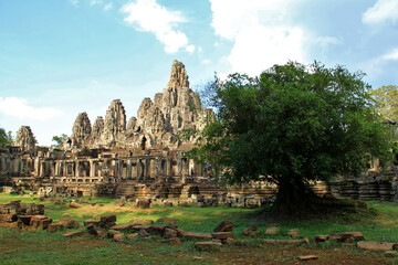 Fototapeta premium The Bayon temple in Angkor Thom, Cambodia 