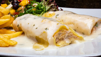 Canelones de pollo