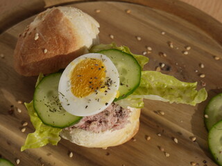 Leberwurstbrötchen