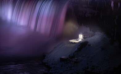 Beautiful Niagara waterfalls at Night