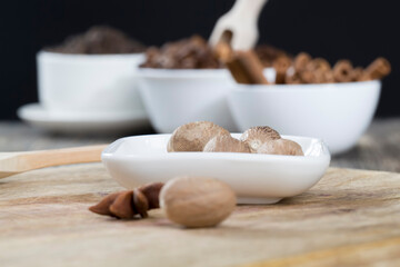 nutmeg , anise and clove spices