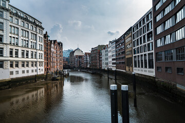 Fototapeta premium Hamburger Fleet at Low Tide, Germany