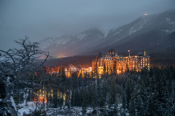 Fairmont Banff Springs hotel in the winter, Banff national park, Alberta, Canada
 - obrazy, fototapety, plakaty